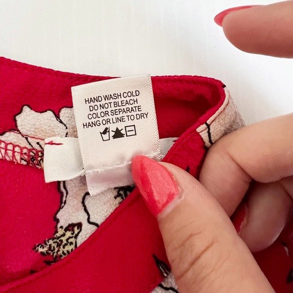 Urban Romantics Red Floral Print Keyhole Bell Sleeve Blouse Womens Size Medium M - Picture 6 of 7